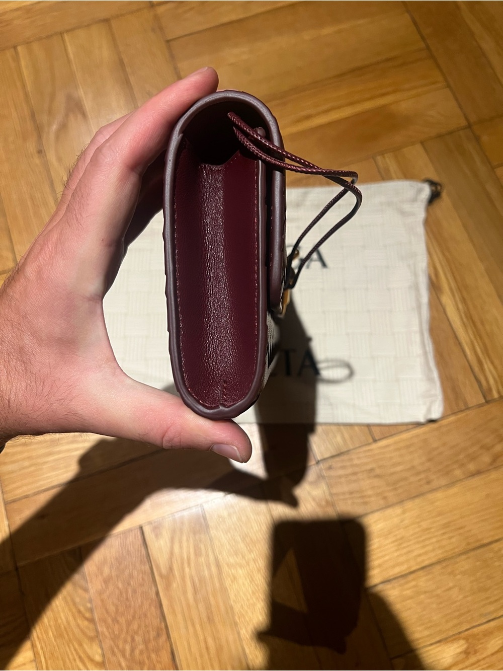 Bottega Veneta Intrecciato Andiamo Top Handle Clutch Barolo (red) Brand New - Picture 4 of 9